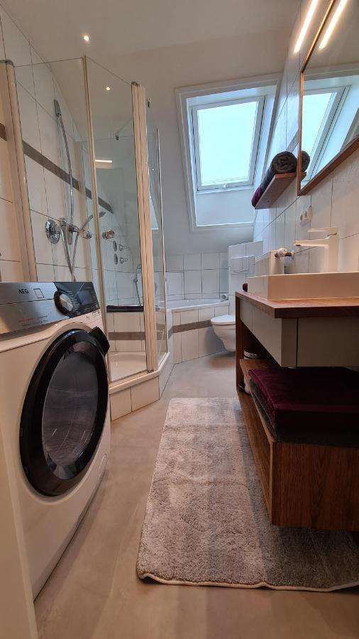 Bunter Hirsch Ferienwohnung Im Garmischer Zentrum Dış mekan fotoğraf